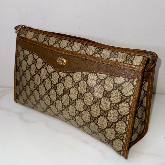 Auth Vintage GUCCI Clutch - Picture 4 of 15